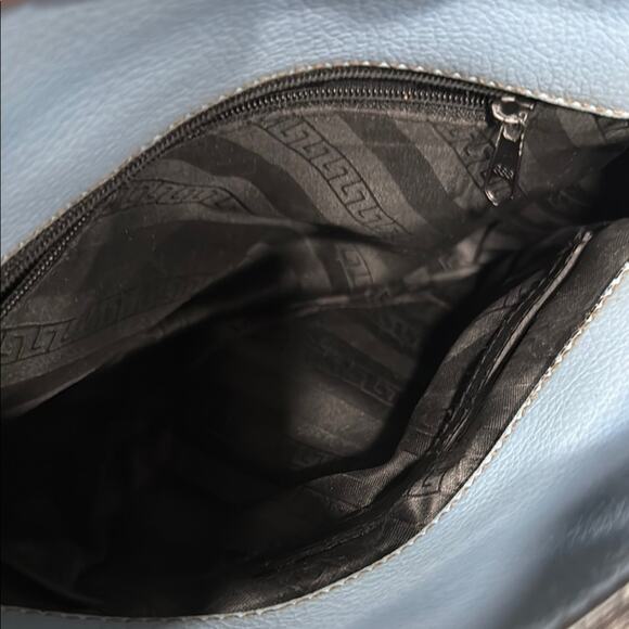 Tod's Blue Leather Shoulder Bag with Curved Flap - Picture 6 of 9